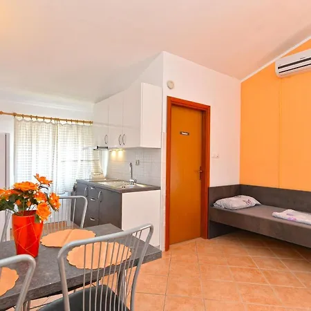 Smiljan 1466 Apartment *