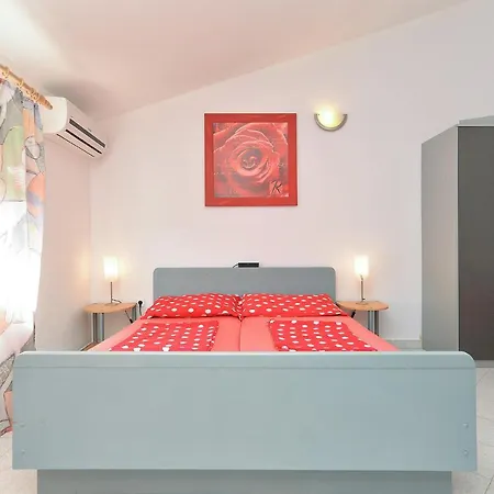 Smiljan 1466 Apartment Pula
