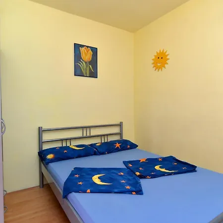 Apartment Smiljan 1466 *